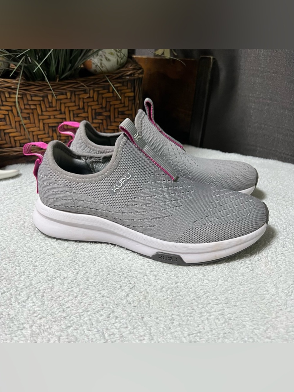 KURU Atom Women's Slip-On Knit Sneakers in Light Gray with Pink Accents